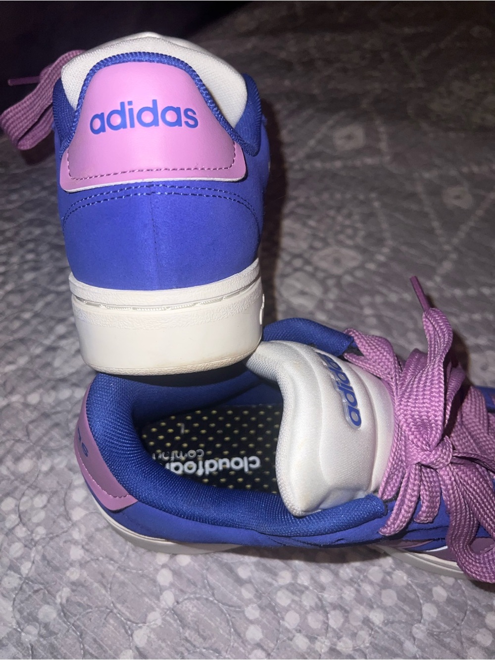 adidas Women's Blue Sneakers with Pink Laces - Picture 3 of 4